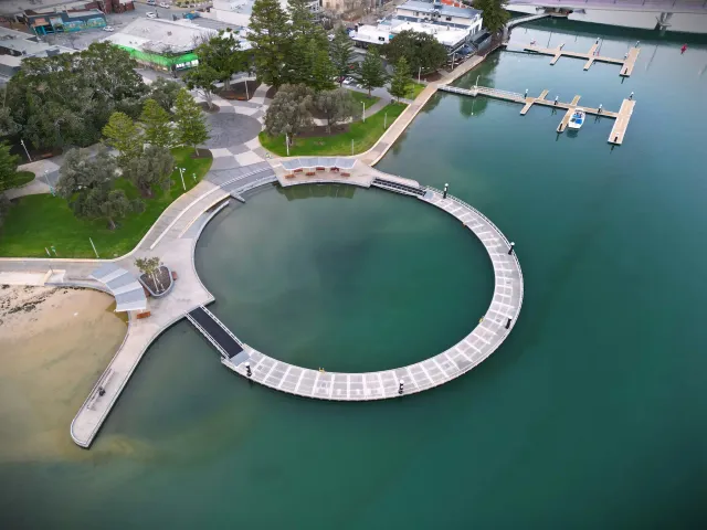 Dawesville coastline and estuary